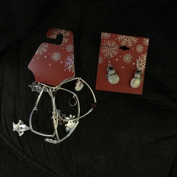 RED Bead & Christmas charm stretch bracelet set & Snowman Nickel free … - Picture 1 of 10